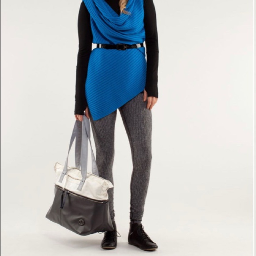 Lululemon Apres Sickie
Beaming Blue